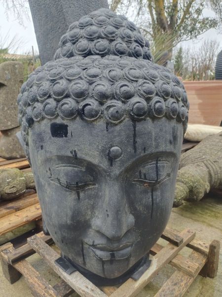 DECO-JARDIN-ZEN-TETE-DE-BOUDHA